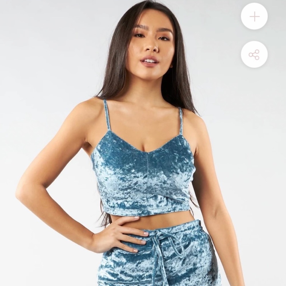 New! Buff Bunny Velvet Crop Top
